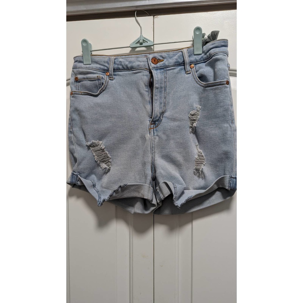 Lot of 3 Pairs of women's Name brand shorts